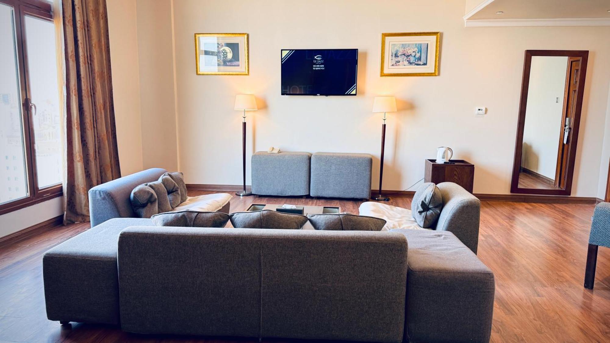 Le Jazz Hotel Кувейт Екстериор снимка