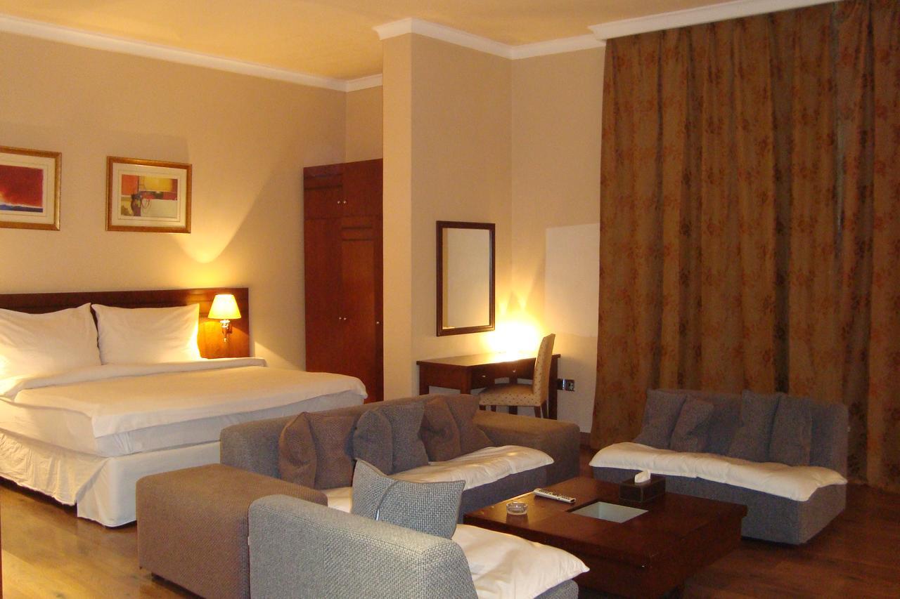 Le Jazz Hotel Кувейт Екстериор снимка